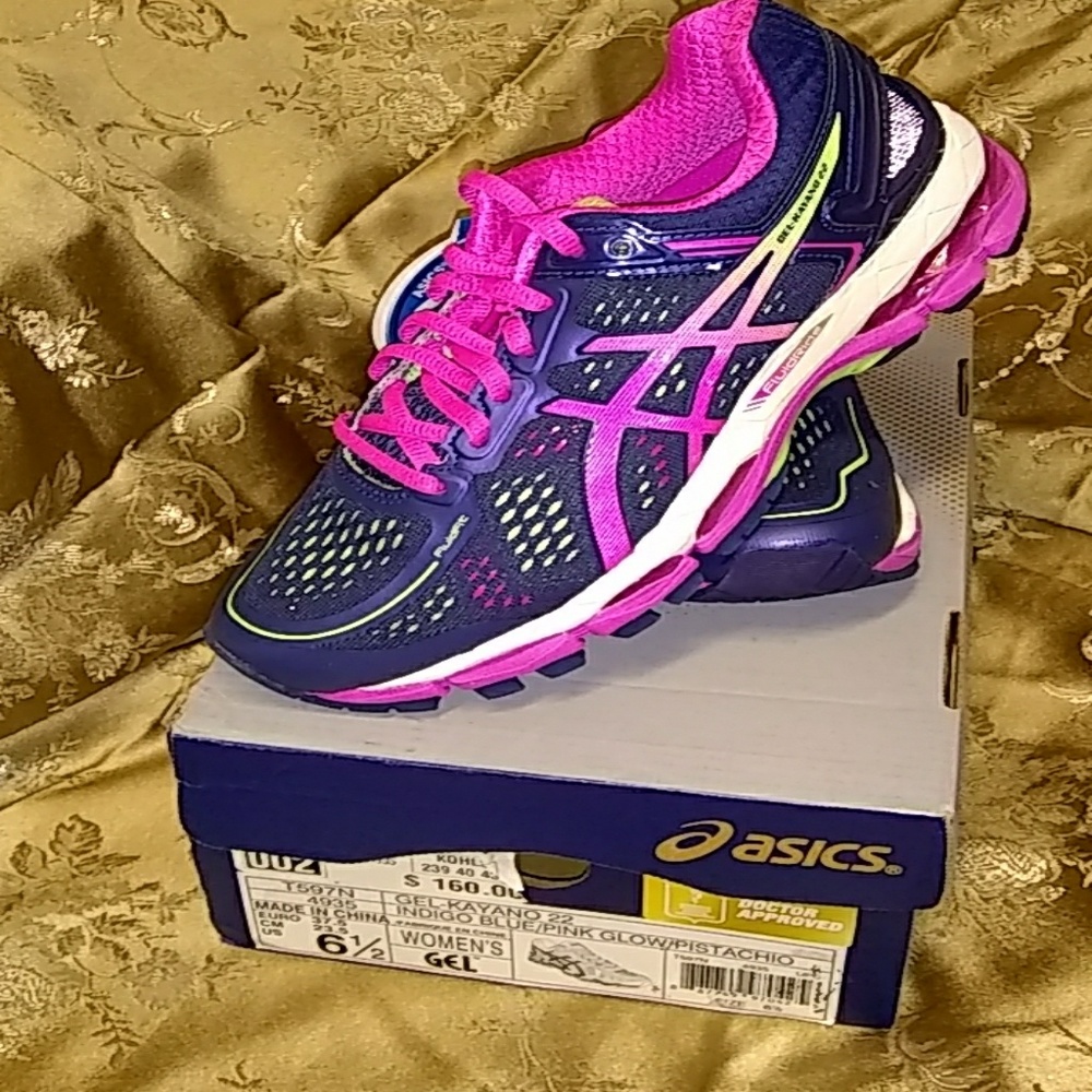 Women's Asics gel-Kayano 22 blue pink new